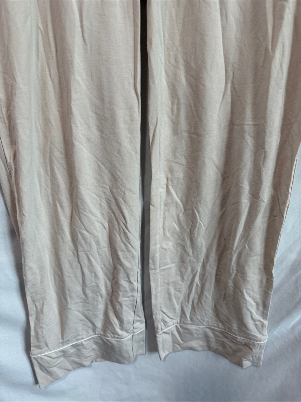 Amazon Essentials Cream Button-Front Pajama Set - Picture 7 of 10